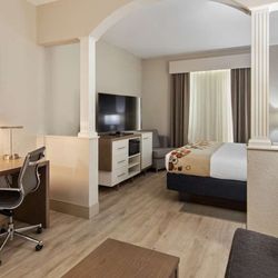 Best Western Heritage Inn & Suites - Suite Guest Room