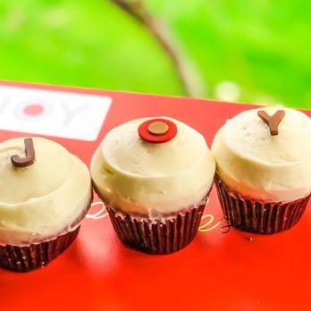 Sprinkles Scottsdale - "No beauty shines brighter than that of a good heart." - Desserts Near Me - Scottsdale, Arizona Sprinkles Scottsdale - "No beauty shines brighter than that of a good heart." - Desserts Near Me - Scottsdale, Arizona