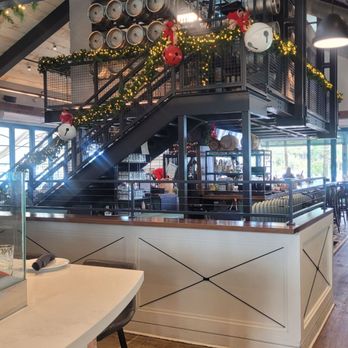 Lucky Shuck - Seafood Near Me - Jupiter, Florida