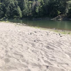Glenn Otto Community Park - Sandy River banks