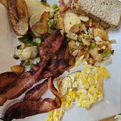 Broadway Grille - Broadway Platter with Southern Potatoes, bacon, and toast.
