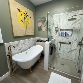 Shugarman's Bath - Pony wall and glass installation - General Contractors Near Me - San Diego, California Shugarman's Bath - Pony wall and glass installation - General Contractors Near Me - San Diego, California