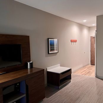 Hampton Inn Batesville - The Layout - Hotels Near Me - Batesville, Arkansas Hampton Inn Batesville - The Layout - Hotels Near Me - Batesville, Arkansas