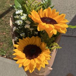 Marilyn's Flower Shoppe - Really nice shop