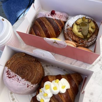 Paris En Rose - Assortment - Cafes Near Me - Del Mar, California Paris En Rose - Assortment - Cafes Near Me - Del Mar, California