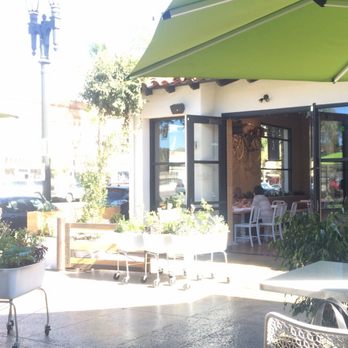 True Food Kitchen - Dining room - Vegetarian Near Me - Pasadena, California True Food Kitchen - Dining room - Vegetarian Near Me - Pasadena, California