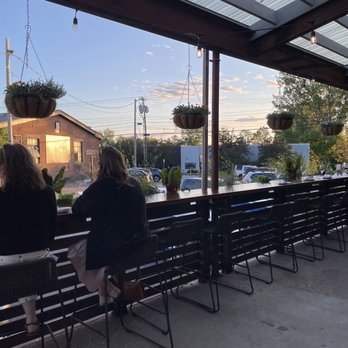 Dedalus Wine - Outdoor seating - Beer, Wine & Spirits Near Me - Burlington, Vermont