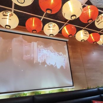 Ton-Ichi Ramen - Projector and lanterns - Ramen Near Me - Evanston, Illinois