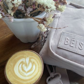 Cafeto Cacao - Beautiful flat white as I relax before I begin my day. - Coffee & Tea Near Me - Oaxaca de Juárez, OAX
