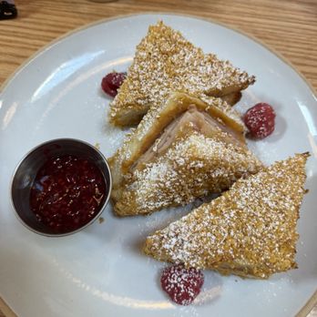 Canard - Monte cristo - New American Near Me - Beaverton, Oregon Canard - Monte cristo - New American Near Me - Beaverton, Oregon