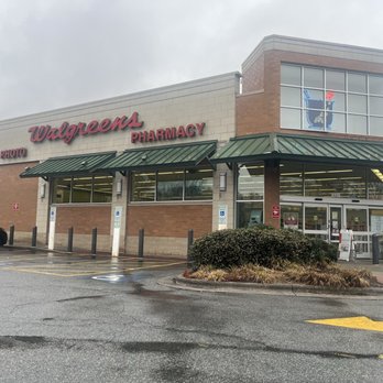 Walgreens - Store front - Drugstores Near Me - Winston Salem, North Carolina Walgreens - Store front - Drugstores Near Me - Winston Salem, North Carolina