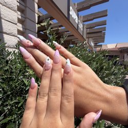Charming Nail Lounge