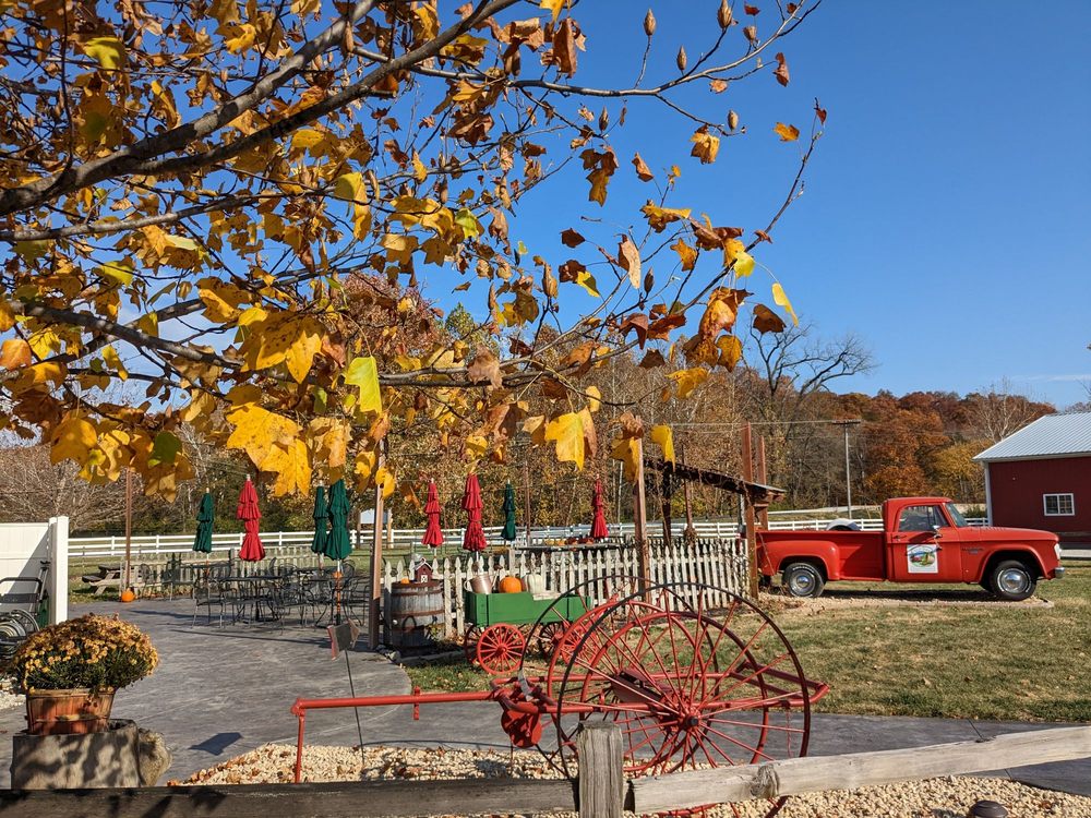 VALLEY FARMS Updated October 2024 39 Photos 994 Dietrich Rd, Foristell, Missouri Venues