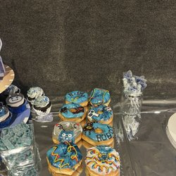 Tj's Donut - Custom donuts
