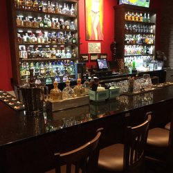 Hizzy Restaurant Bar & Hookah Lounge - NICE BAR!!
