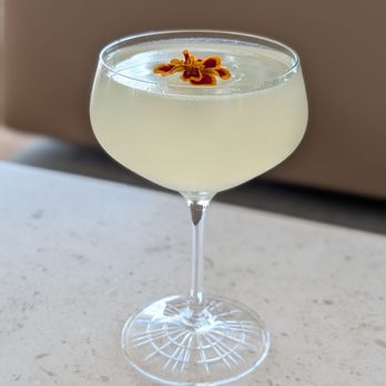 Botanist - First Bloom mocktail - Canadian (New) Near Me - Vancouver, British Columbia Botanist - First Bloom mocktail - Canadian (New) Near Me - Vancouver, British Columbia