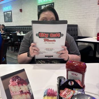 City Cafe Diner - My date - Diners Near Me - Chattanooga, Tennessee