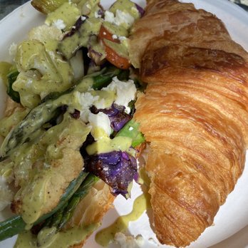 Windmill Cafe - Sautéed Veggie Croissant - Cafes Near Me - Santa Cruz, California