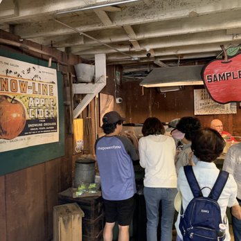 Snow-Line Orchard - Sample station for apple cider (Oct 2021) - Fruits & Veggies Near Me - Oak Glen, California Snow-Line Orchard - Sample station for apple cider (Oct 2021) - Fruits & Veggies Near Me - Oak Glen, California