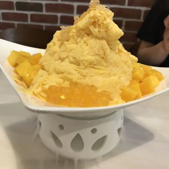 C Fruit Life - Mango Snowdae - Desserts Near Me - Boston, Massachusetts C Fruit Life - Mango Snowdae - Desserts Near Me - Boston, Massachusetts