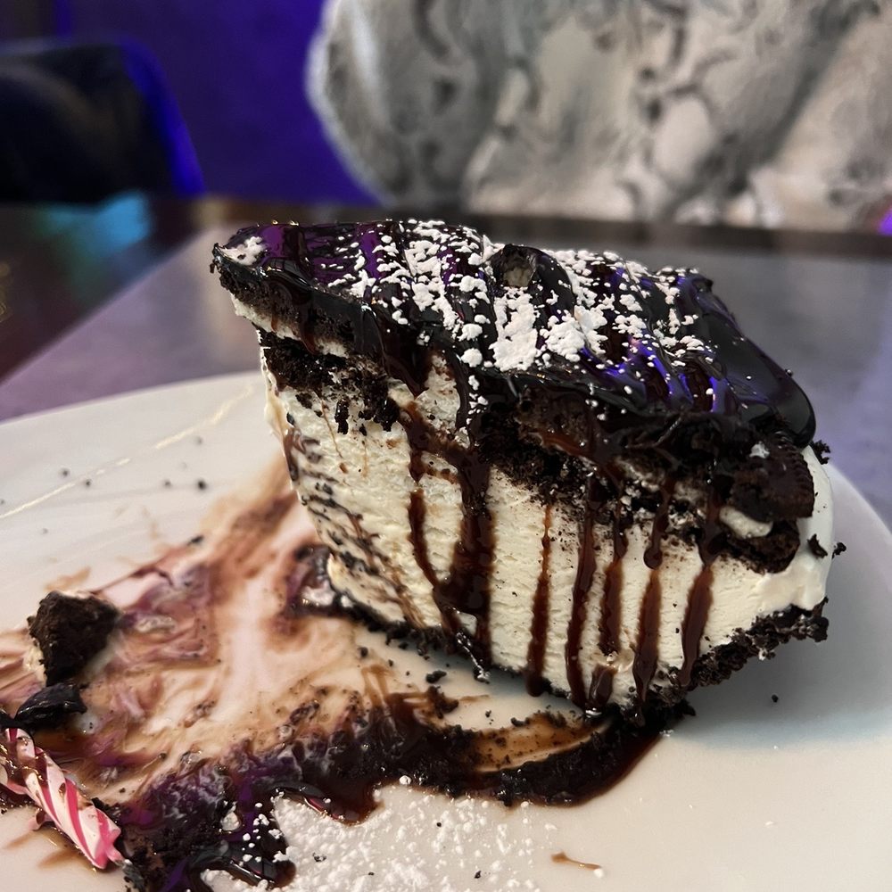 Bistro 1051 - Oreo Ice Cream Pie - Italian Near Me - Clark, New Jersey