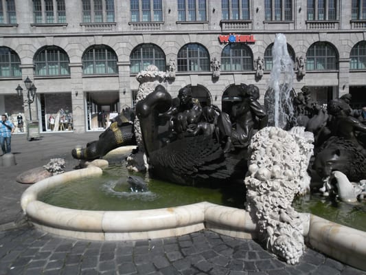 Ehekarussell by null