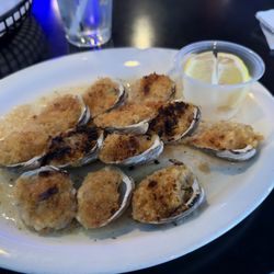 Uncle Vinnie's Clam Bar - Baked clams