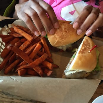 LA Burger - Burgers Near Me - Richardson, Texas