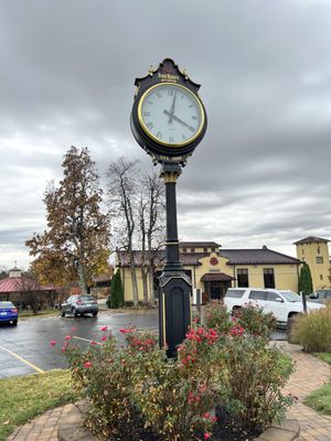 Four Roses Distillery by null