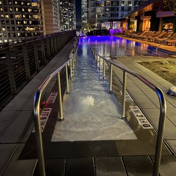 Edge Rooftop - Lounges Near Me - Austin, Texas