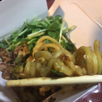MANEATINGPLANT - Garlic Noods - Food Trucks Near Me MANEATINGPLANT - Garlic Noods - Food Trucks Near Me