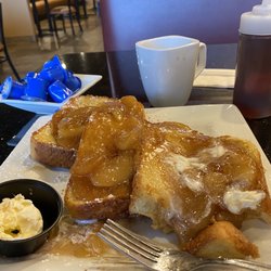 Keke's Breakfast Cafe - Apple cinnamon French toast