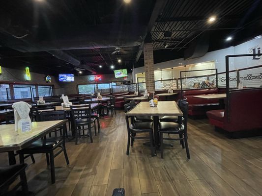 Big Louie's Bar and Grill by null