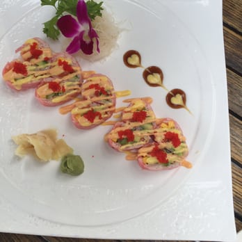 Bambu Modern Asian - Yellow tail roll - Asian Fusion Near Me - Danbury, Connecticut