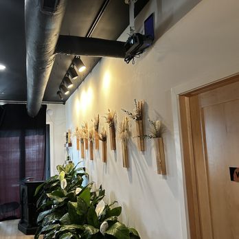 Yeiboh Kitchen - Ambience - New American Near Me - Baltimore, Maryland