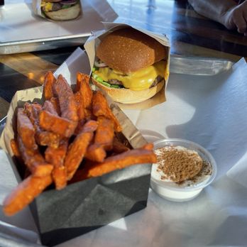 Black Label Burgers - Black label burger with sweet potato fries - Burgers Near Me - Westbury, New York Black Label Burgers - Black label burger with sweet potato fries - Burgers Near Me - Westbury, New York