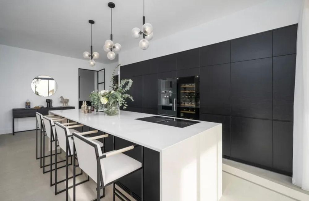 Slide of Top One Builders