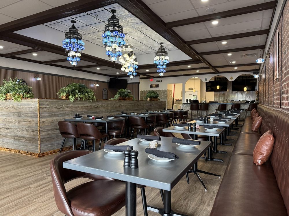 Anatolian Grill Logo