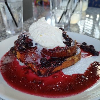 Moxies Dixon Road Restaurant - Blueberry French Toast - Canadian (New) Near Me - Etobicoke, Ontario