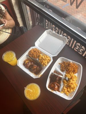 Africanne on Main by null