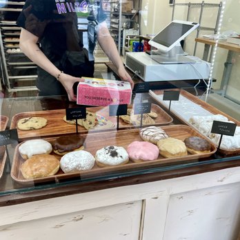 Milton’s Donuts Deer Park - donuts on display - Donuts Near Me - Cincinnati, Ohio