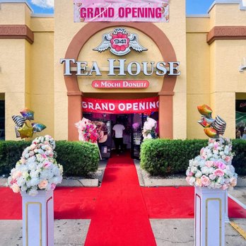 941 Tea House - entrance to grand opening - Bubble Tea Near Me - Bradenton, Florida