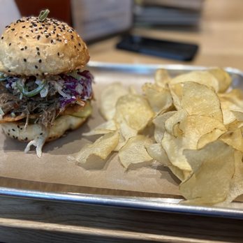 Pinthouse Brewing - Pulled Pork Sandwich - Brewpubs Near Me - Austin, Texas