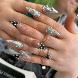 Pearl Nail Lounge