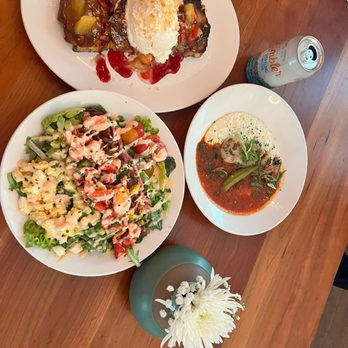 Mattie's - Lobster Clubb, Shrimp and Grits, French Toast - American Near Me - Austin, Texas