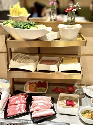 Haidilao Hot Pot Markham - 海底捞火锅 by null