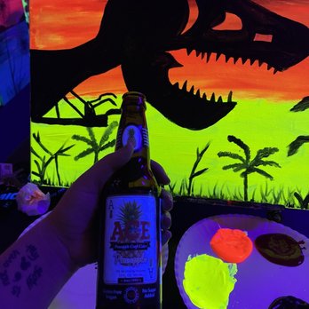 Pinot's Palette - Paint & Sip Near Me - Las Vegas, Nevada Pinot's Palette - Paint & Sip Near Me - Las Vegas, Nevada