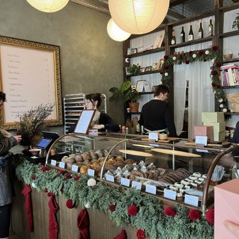 Del Sur Bakery & Cafe - Interior - Filipino Near Me - Chicago, Illinois