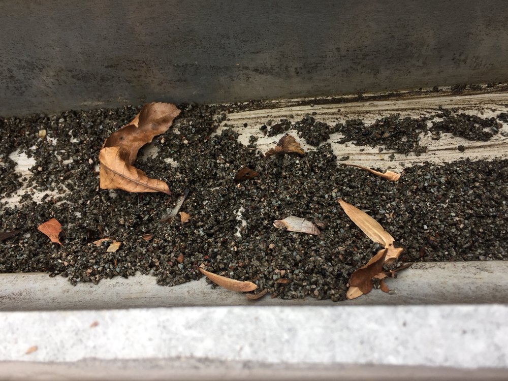 Slide of Leaf It to the Pros