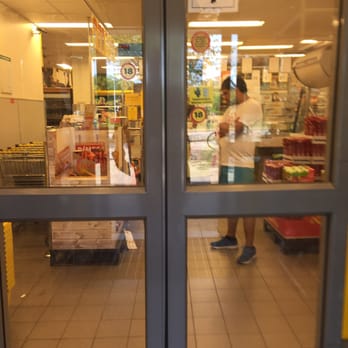Netto - Entré. - Grocery Near Me - Göteborg, O